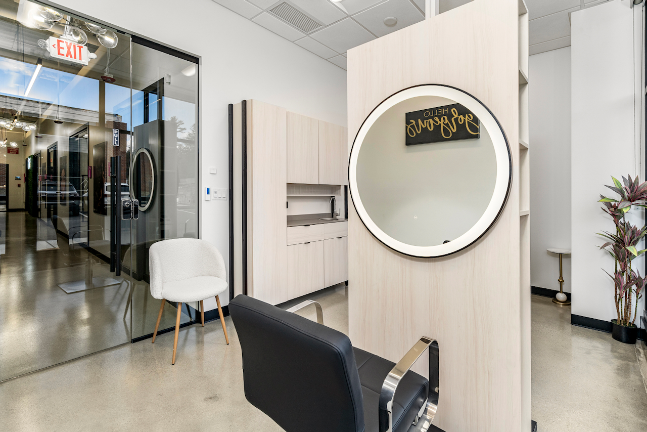Suite 126, photo 2 of 5